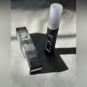 Urban Decay De-Slick Oil Control Setting Spray
30 mL / 1.0 oz (travel size)